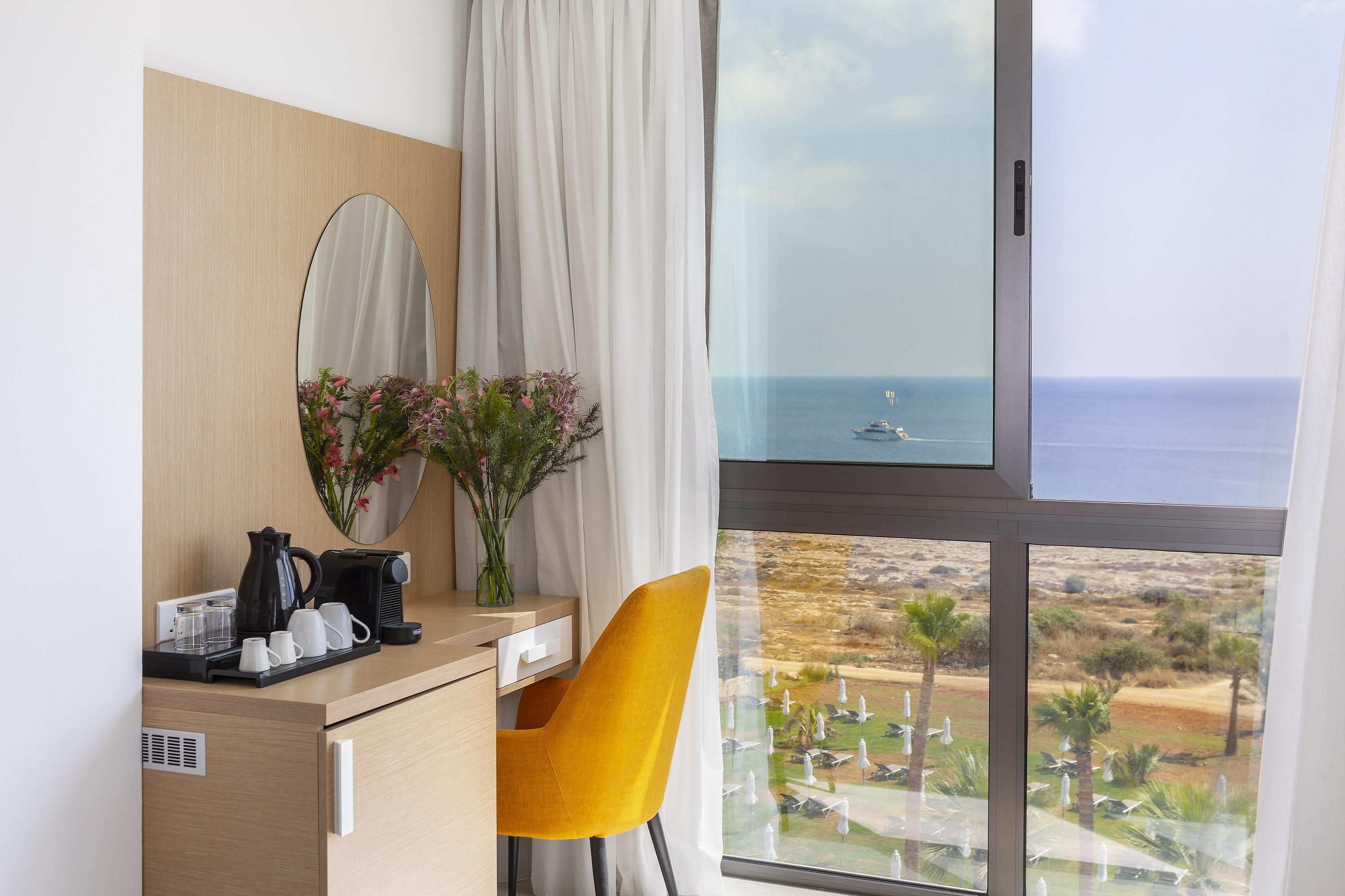 Leonardo Crystal Cove Hotel & Spa - Adults Only Protaras Buitenkant foto