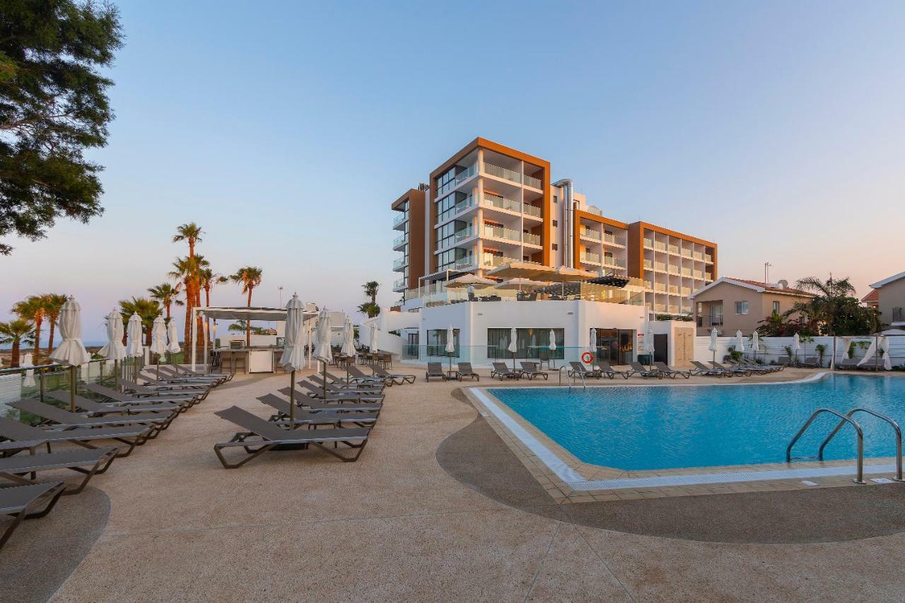 Leonardo Crystal Cove Hotel & Spa - Adults Only Protaras Buitenkant foto